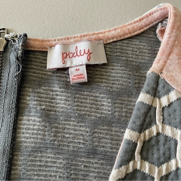 Pixley Eileen Honeycomb Stitch Fix Top tank gray off white size M - Picture 7 of 9